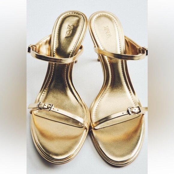 ★ZARA★ LEATHER BUCKLE HEEL SANDALS ZARA LEATHER STRAPPY FLAT SANDALS 🔖Flat sandal shoes. Front